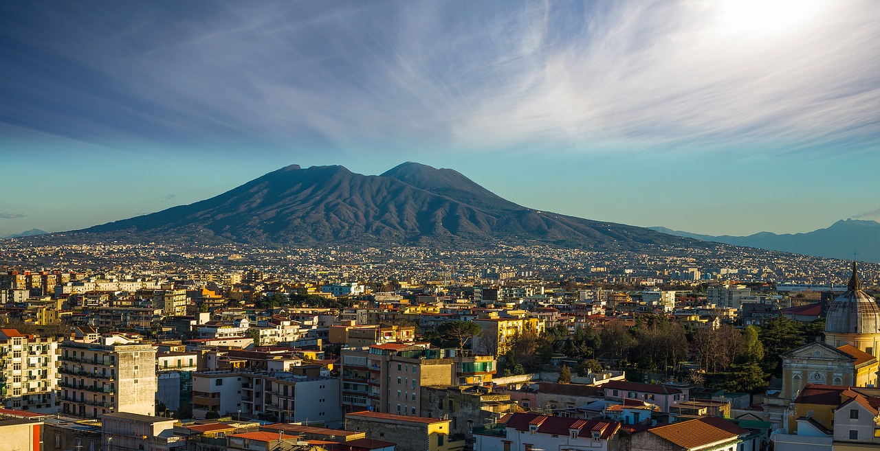 Miti e leggende di Napoli, la città più superstiziosa del paese - Snap Italy